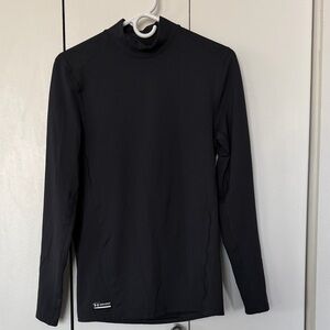 Under Armour Men's Black Long Sleeve performance gear